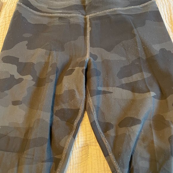 Alo Women's High Waist Black Camo Print Full Length Leggings XS - Picture 3 of 4